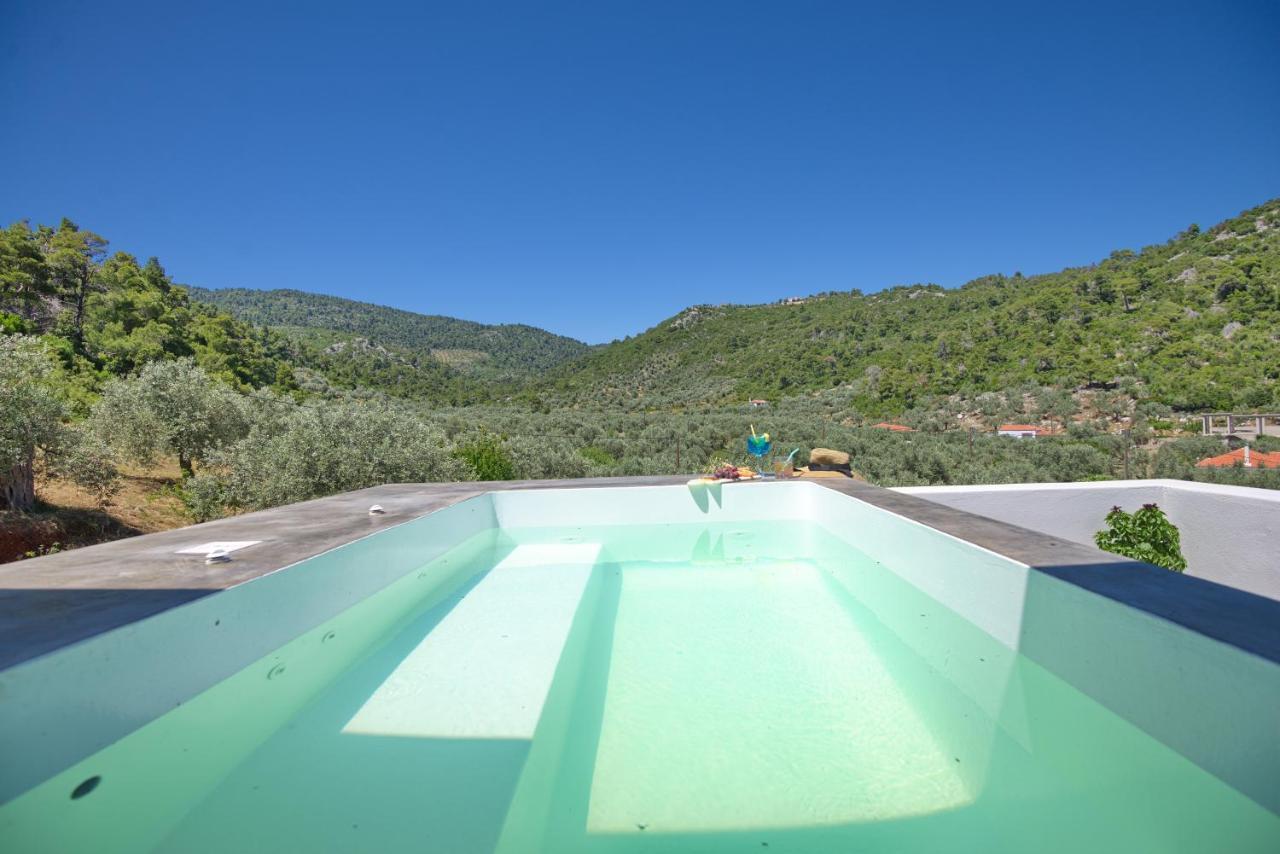 Eleon Suites New Isomata Bagian luar foto
